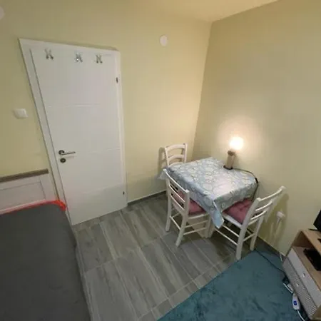 Stela Guest house *