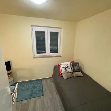 Stela Guest house